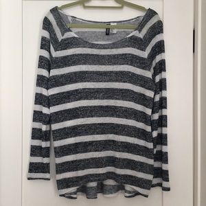 H&M Tops - H&M scoop neck top H&M Tops - H&M scoop neck top